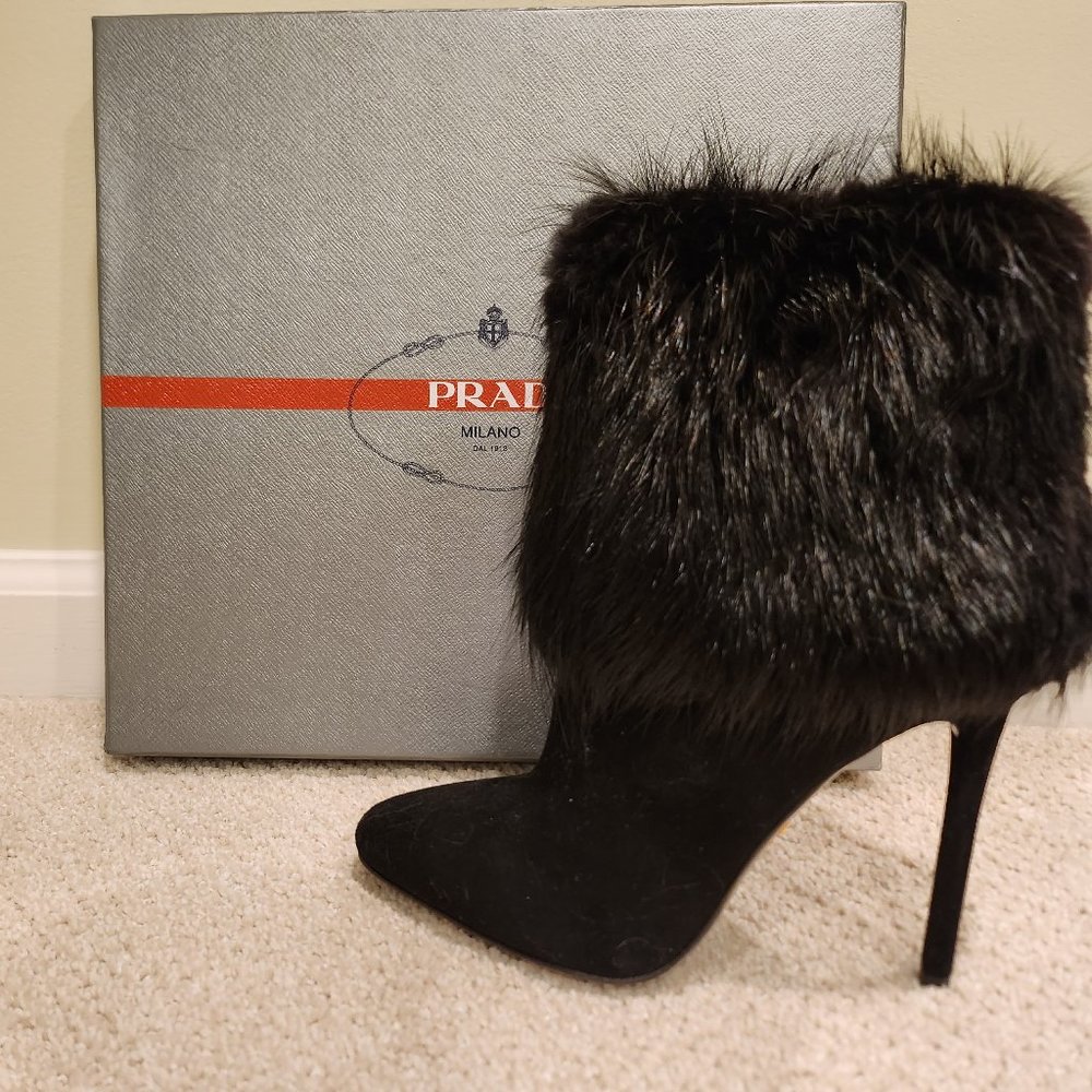 Prada suede & Rabbit fur boots